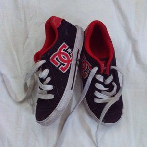 Skateboard shoe